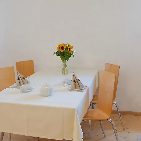 Apartment Chesa Ils Schlops *